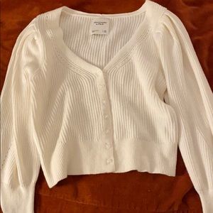 Abercrombie cream cardigan sweater